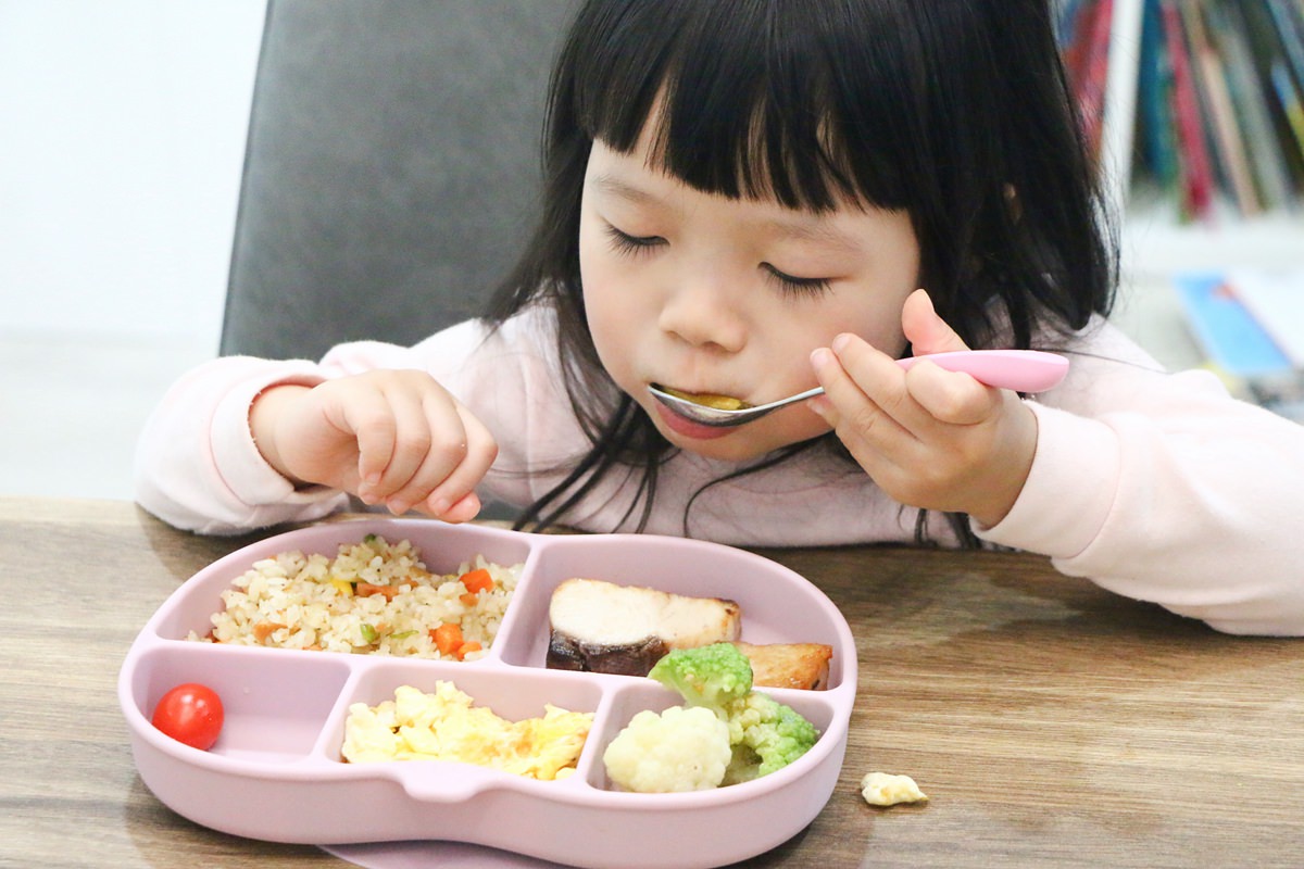 【團購】伊恩寶貝 餐具~韓製頂級鉑金矽膠餐具  媽媽絕對可以安心的品牌
