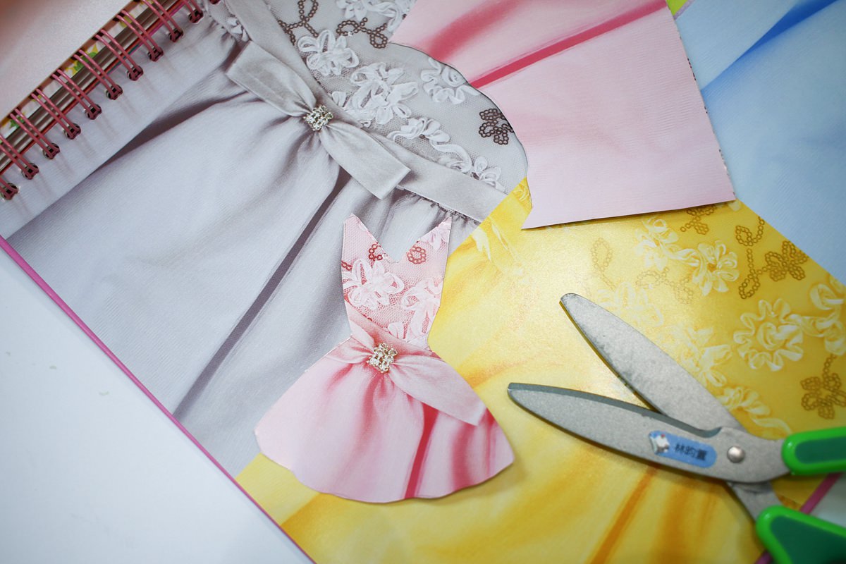 【團購】WEDREAM小小設計師  做衣服、做包包、做鞋子，滿足女孩兒夢想的手作遊戲