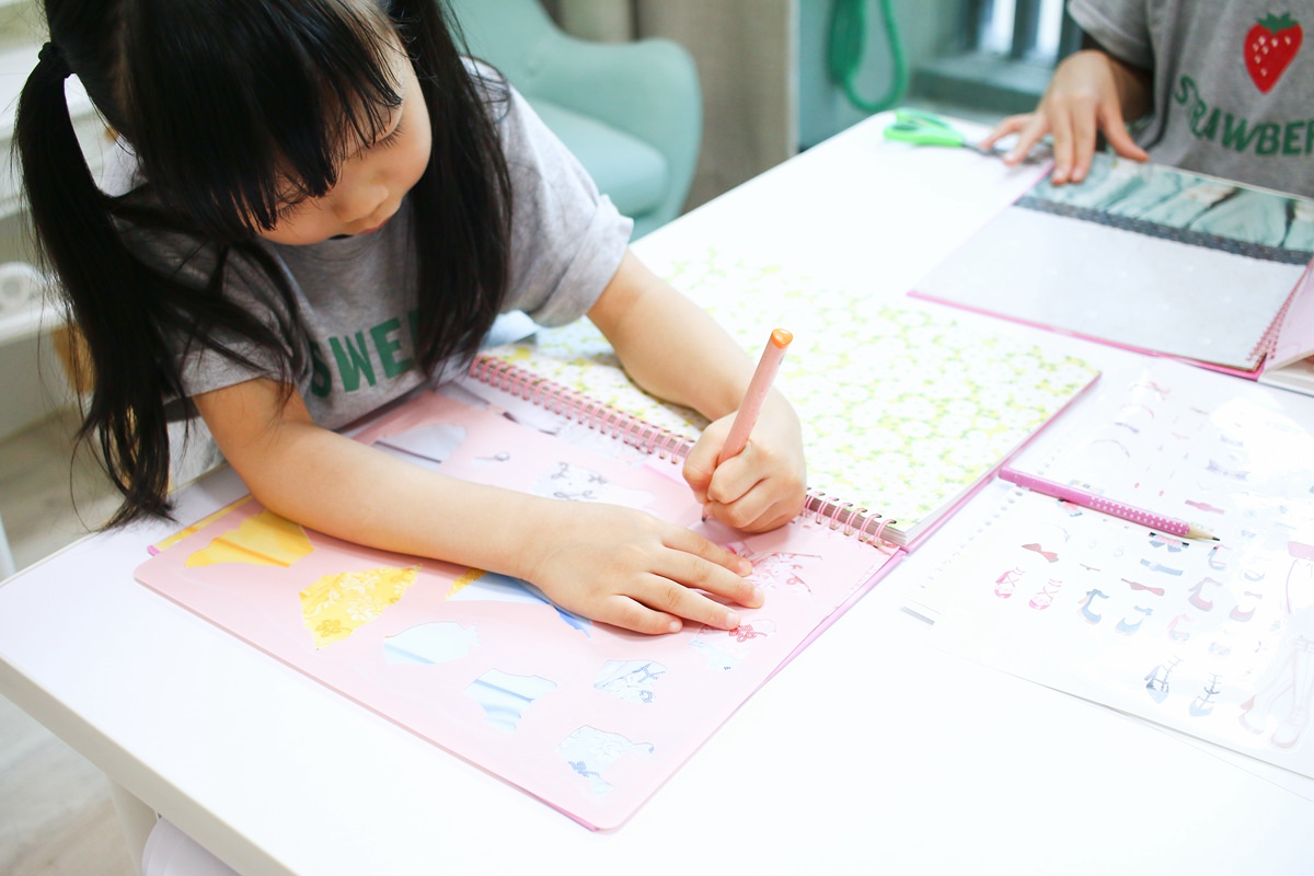 【團購】WEDREAM小小設計師  做衣服、做包包、做鞋子，滿足女孩兒夢想的手作遊戲