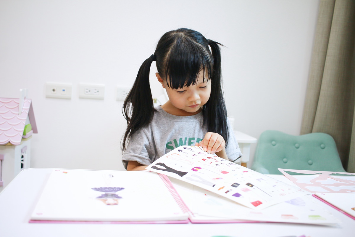 【團購】WEDREAM小小設計師  做衣服、做包包、做鞋子，滿足女孩兒夢想的手作遊戲