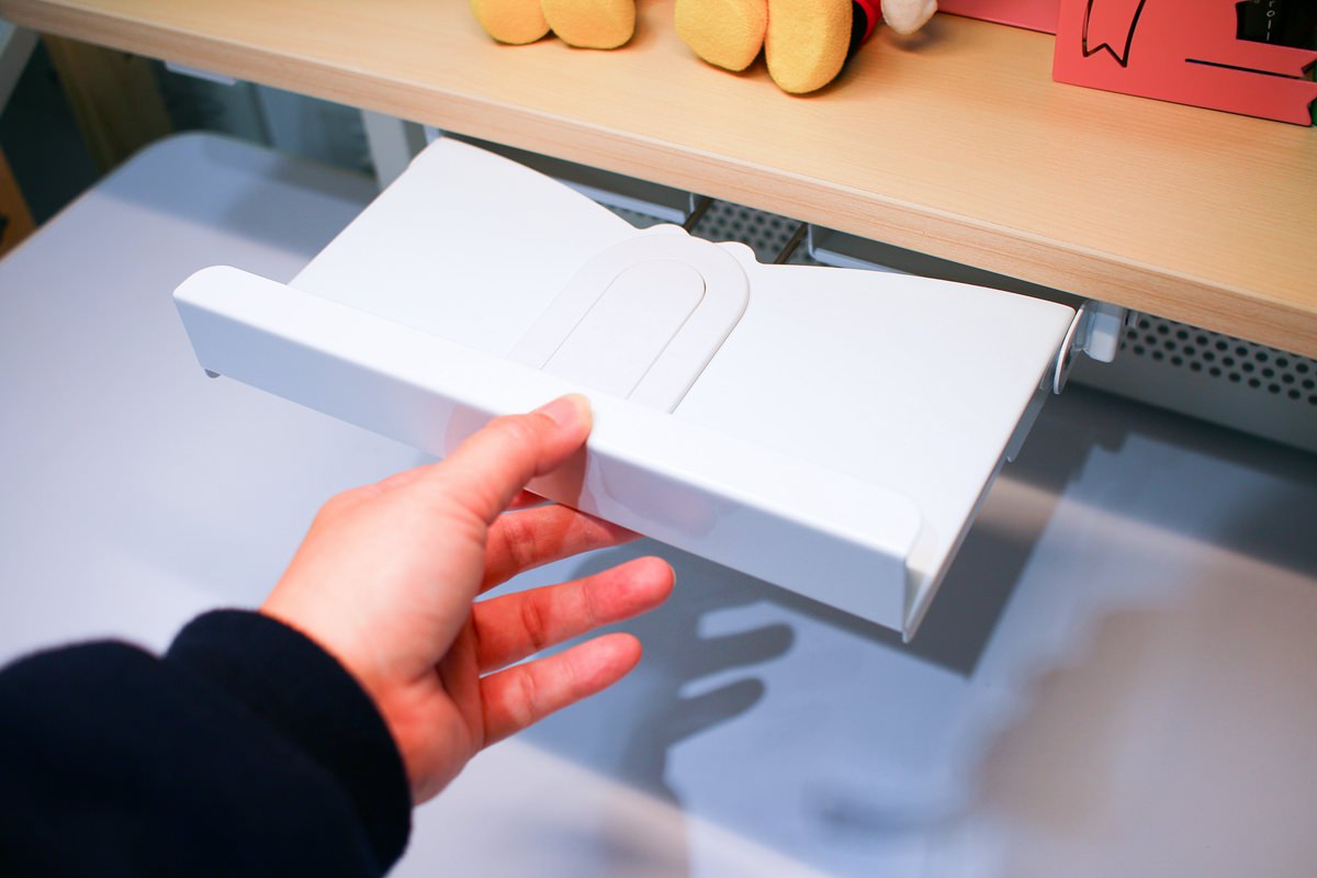 【12/26團購中】愛兒館第一張桌子、ADATTO學童椅、旋轉書櫃–從小陪伴孩子到大