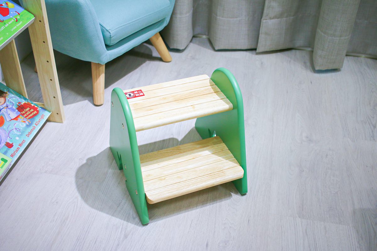 【12/26團購中】愛兒館第一張桌子、ADATTO學童椅、旋轉書櫃–從小陪伴孩子到大 - 第8張圖 【12/26團購中】愛兒館第一張桌子、ADATTO學童椅、旋轉書櫃–從小陪伴孩子到大