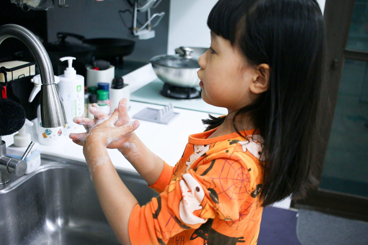 【12/26團購中】愛兒館第一張桌子、ADATTO學童椅、旋轉書櫃–從小陪伴孩子到大 - 第82張圖 【12/26團購中】愛兒館第一張桌子、ADATTO學童椅、旋轉書櫃–從小陪伴孩子到大