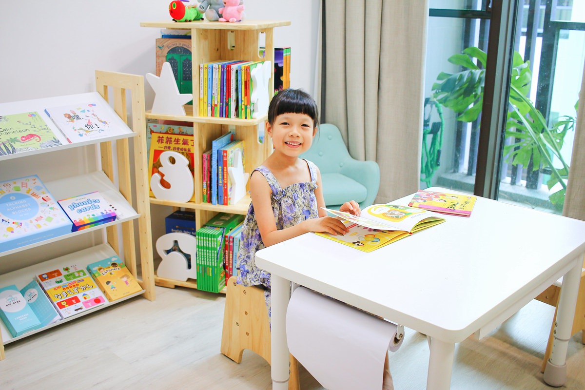 【12/26團購中】愛兒館第一張桌子、ADATTO學童椅、旋轉書櫃–從小陪伴孩子到大 - 第1張圖 【12/26團購中】愛兒館第一張桌子、ADATTO學童椅、旋轉書櫃–從小陪伴孩子到大