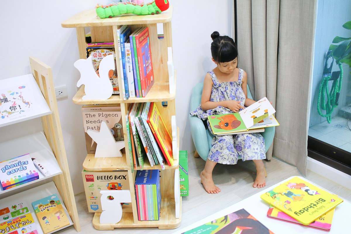 【12/26團購中】愛兒館第一張桌子、ADATTO學童椅、旋轉書櫃–從小陪伴孩子到大 - 第3張圖 【12/26團購中】愛兒館第一張桌子、ADATTO學童椅、旋轉書櫃–從小陪伴孩子到大