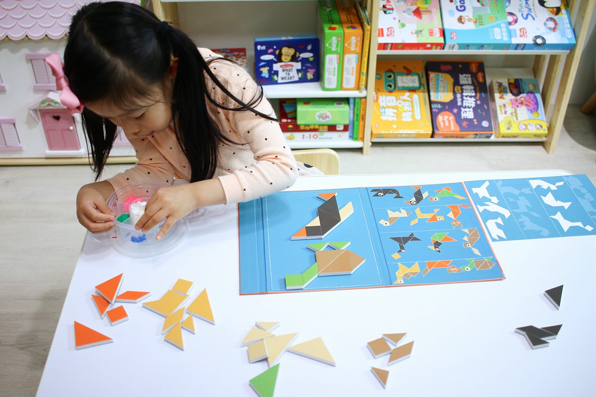 比利時Scratch益智遊戲與拼圖 增進孩子孩子邏輯思考能力