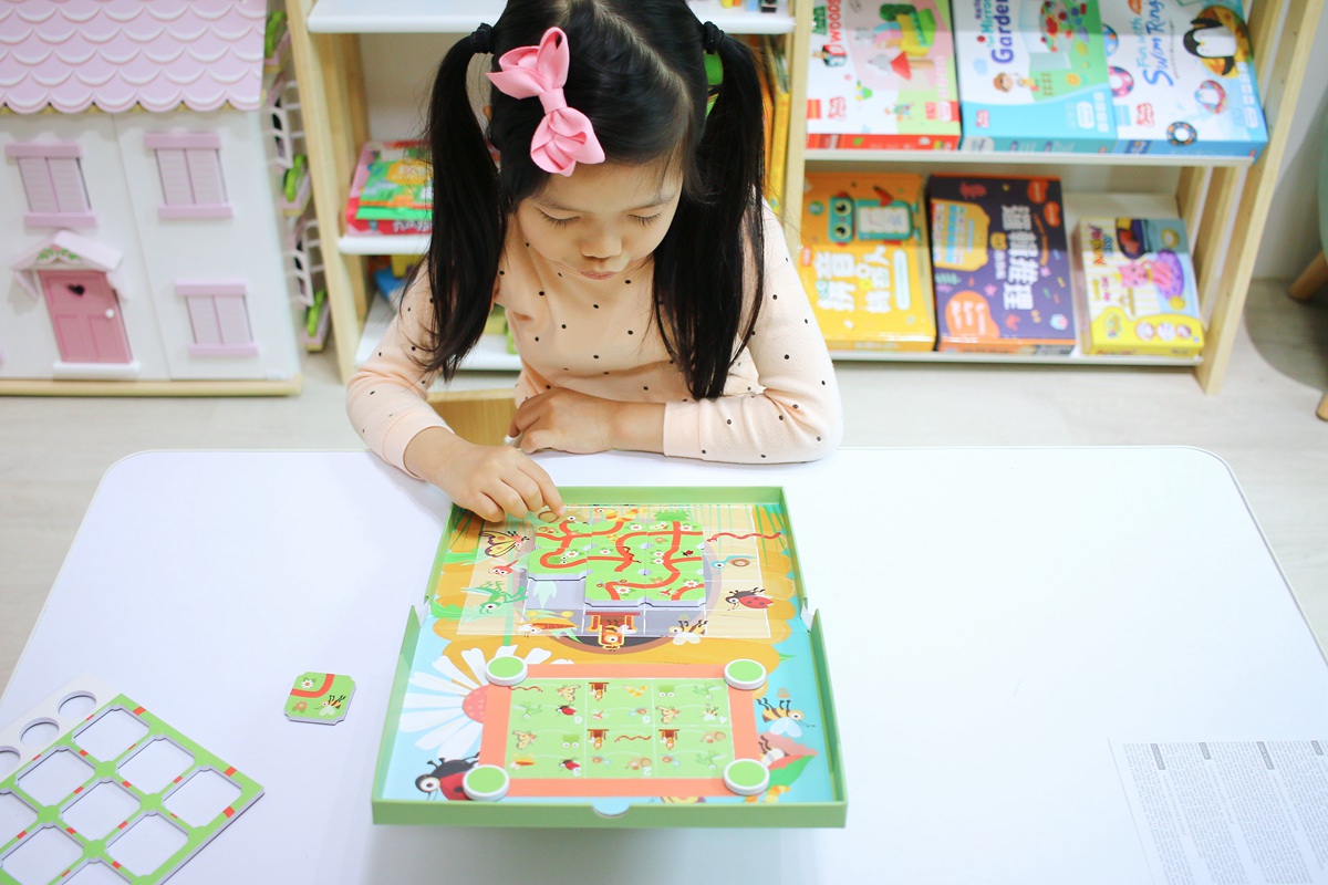 比利時Scratch益智遊戲與拼圖 增進孩子孩子邏輯思考能力