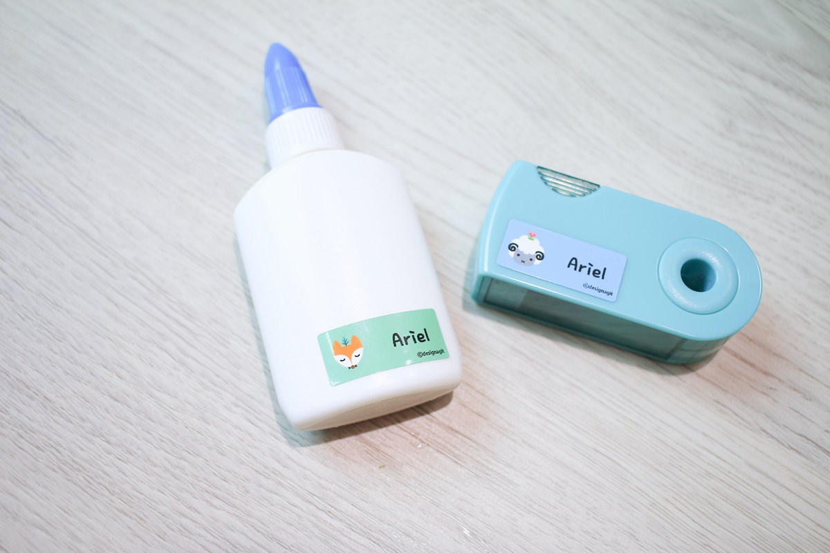 【團購】韓國姓名貼、姓名章客製化團購，圖案可愛又防水、防刮，還有電繡名牌以及客製化湯叉喔!