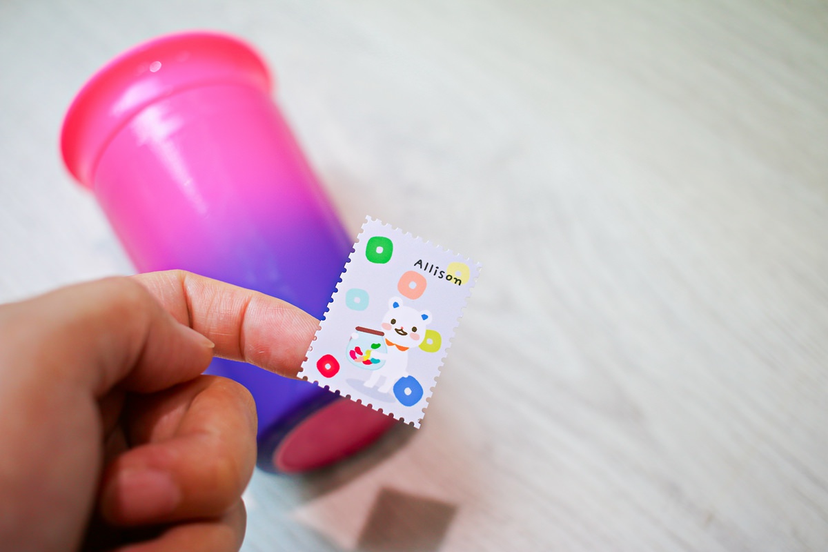 【團購】韓國姓名貼、姓名章客製化團購，圖案可愛又防水、防刮，還有電繡名牌以及客製化湯叉喔!