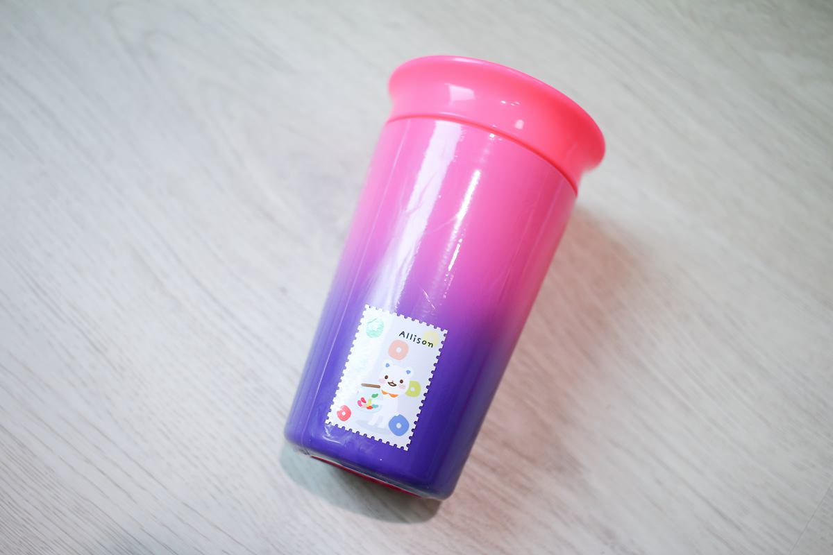 【團購】韓國姓名貼、姓名章客製化團購，圖案可愛又防水、防刮，還有電繡名牌以及客製化湯叉喔!