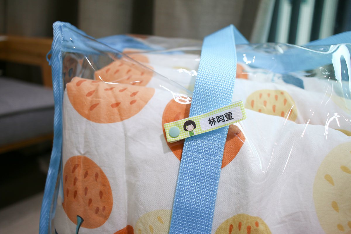 【團購】韓國姓名貼、姓名章客製化團購，圖案可愛又防水、防刮，還有電繡名牌以及客製化湯叉喔!