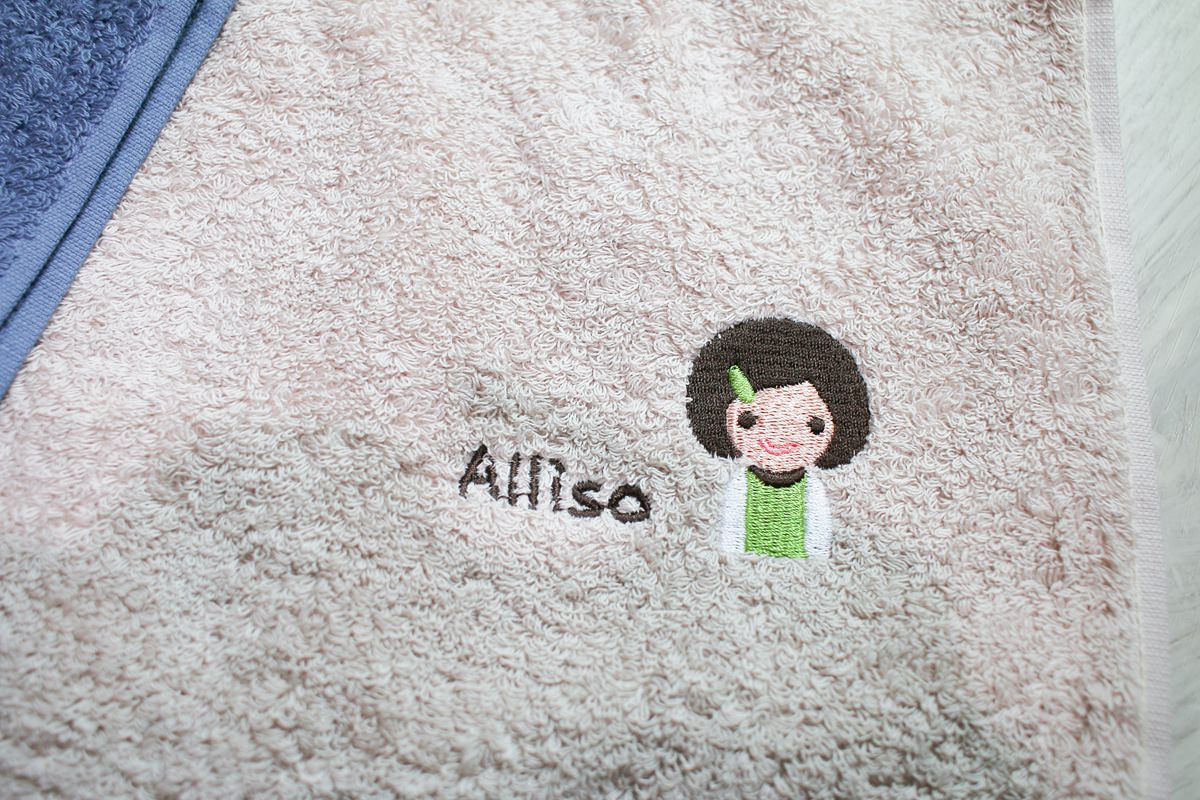 【團購】韓國姓名貼、姓名章客製化團購，圖案可愛又防水、防刮，還有電繡名牌以及客製化湯叉喔!