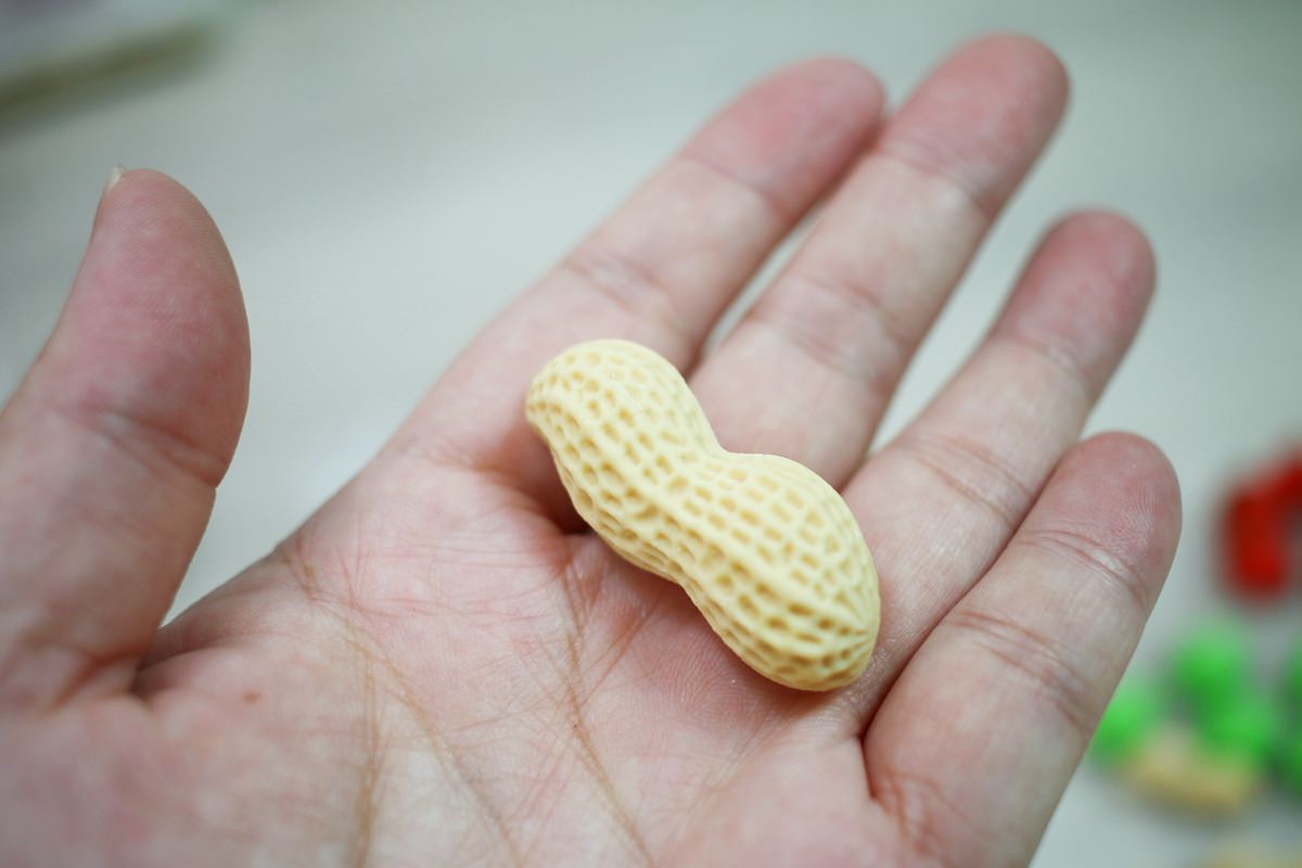 POKI 趣玩盆(感官盆)  讓孩子玩到欲罷不能的感官、認知遊戲