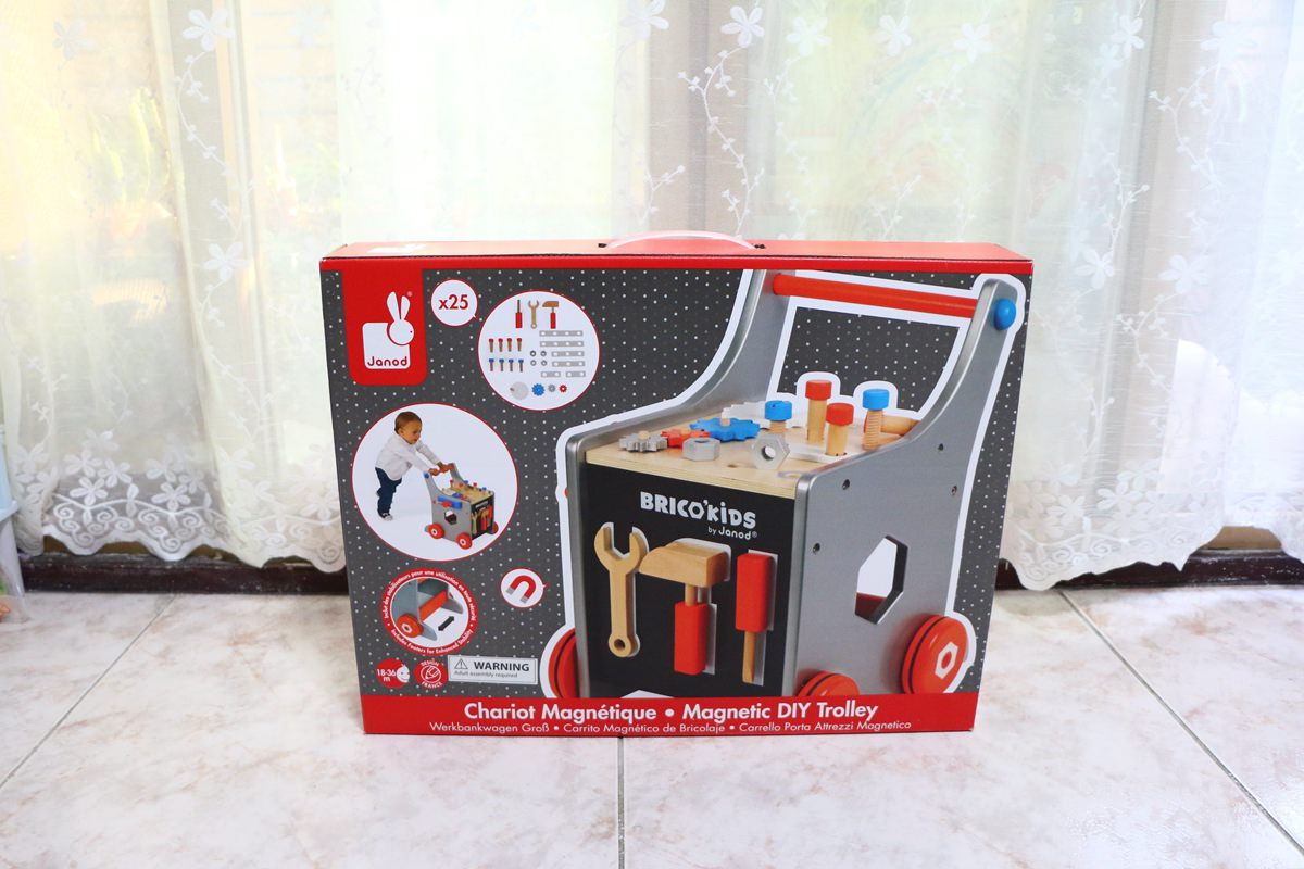 【團購】法國Janod 小木匠工具車、磁鐵遊戲書、繞珠玩具 0歲以上的寶寶的益智遊戲