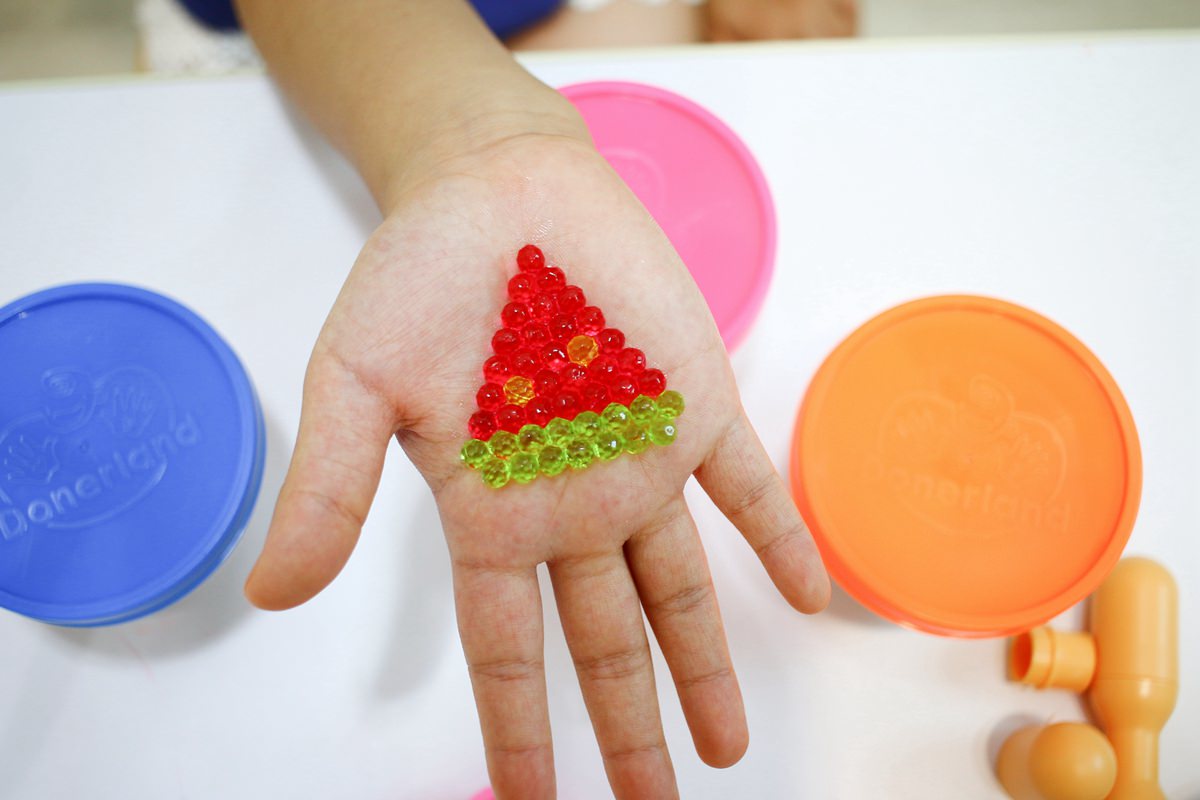 Donerland新品: NORI交通工程套裝桶、無毒米黏土、閃閃拼豆組、迷您天使矽膠黏土