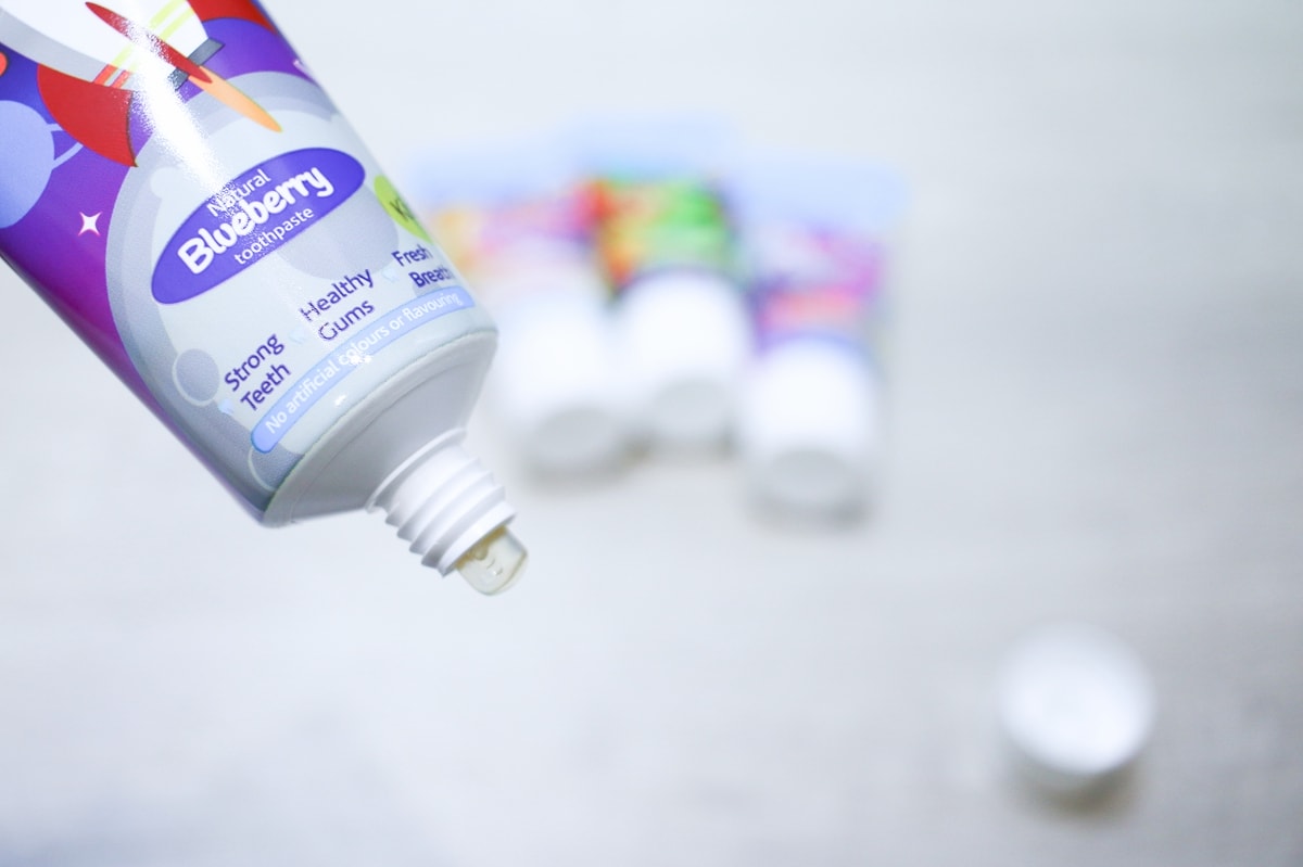 BRUSH BABY電動牙刷、木糖醇牙膏 可愛的動物造型，讓孩子開開心心學習自主刷牙