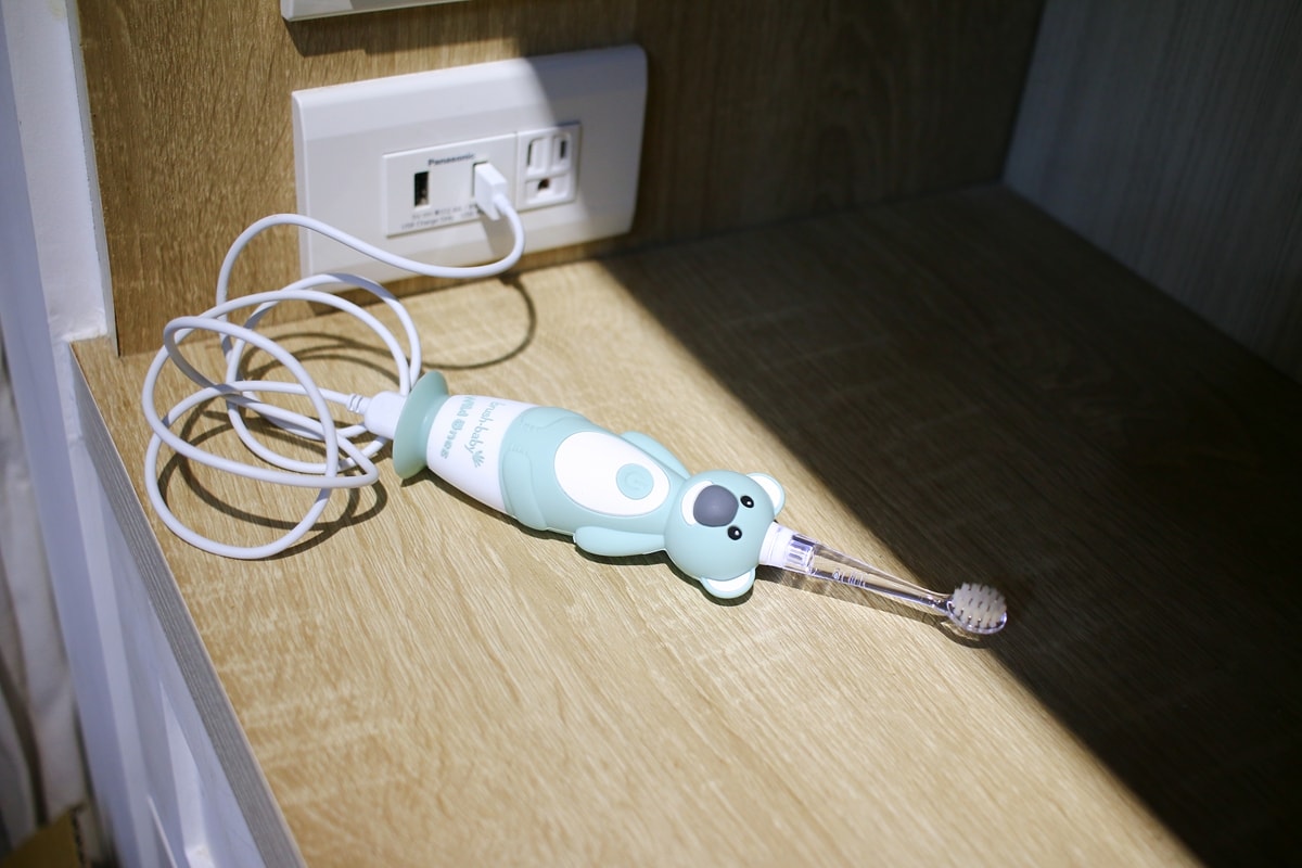 BRUSH BABY電動牙刷、木糖醇牙膏 可愛的動物造型，讓孩子開開心心學習自主刷牙