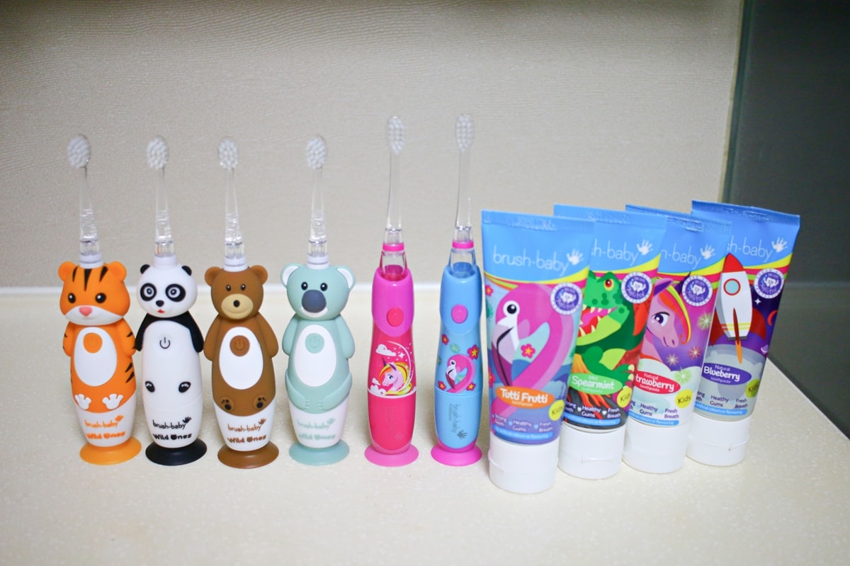 BRUSH BABY電動牙刷、木糖醇牙膏 可愛的動物造型，讓孩子開開心心學習自主刷牙
