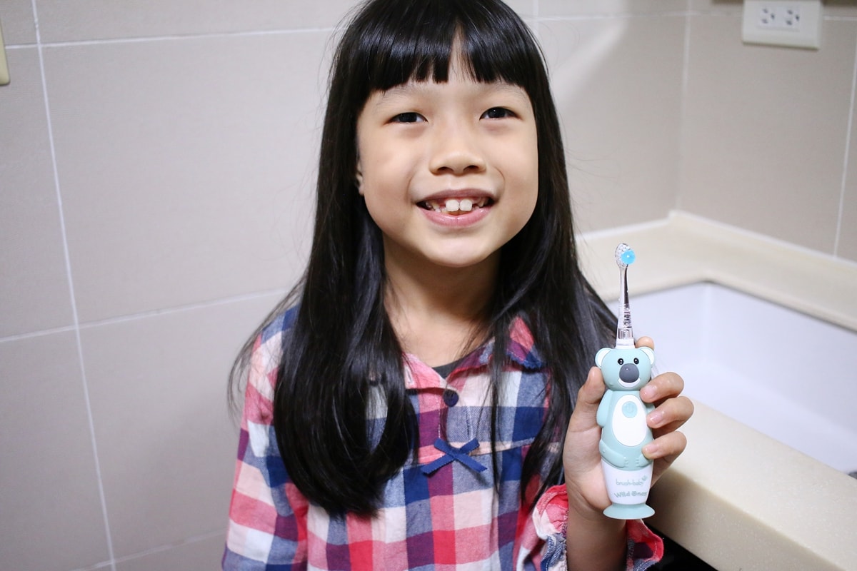 BRUSH BABY電動牙刷、木糖醇牙膏 可愛的動物造型，讓孩子開開心心學習自主刷牙