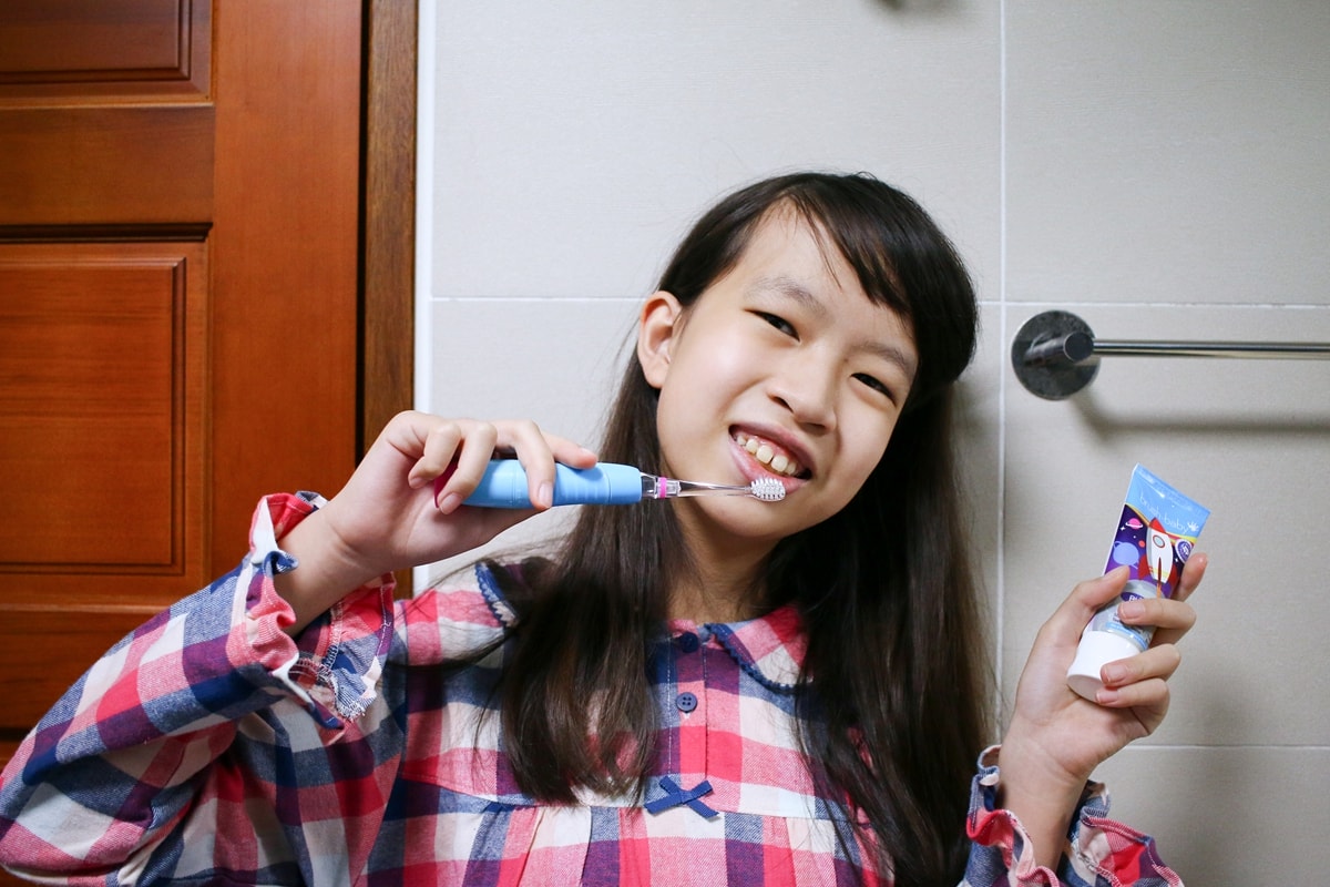 BRUSH BABY電動牙刷、木糖醇牙膏 可愛的動物造型，讓孩子開開心心學習自主刷牙