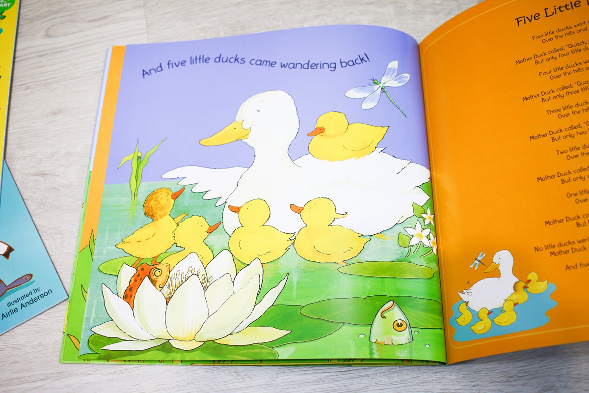 KIDsREAD點讀筆  Child’s Play童謠洞洞書