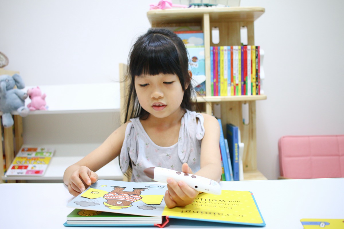 KIDsREAD點讀筆  Jane Foster’s 互動硬頁操作書