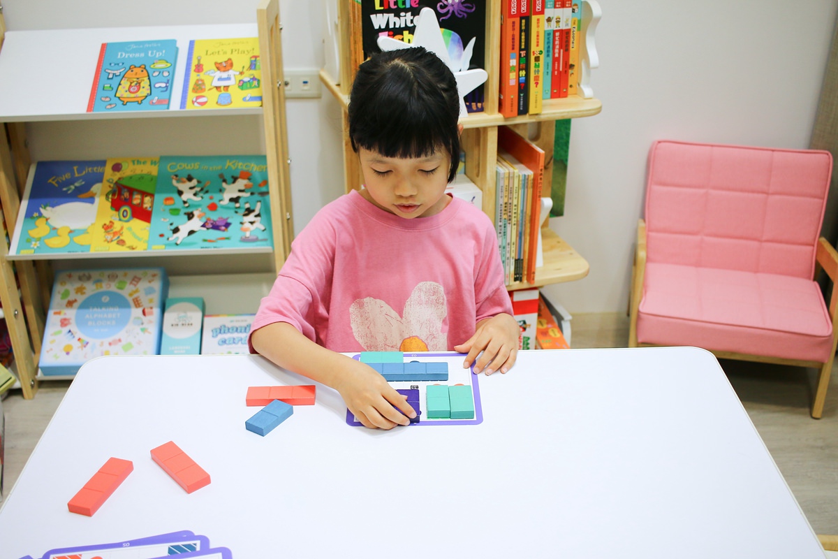 荷蘭BS 戶外遊戲與益智桌遊