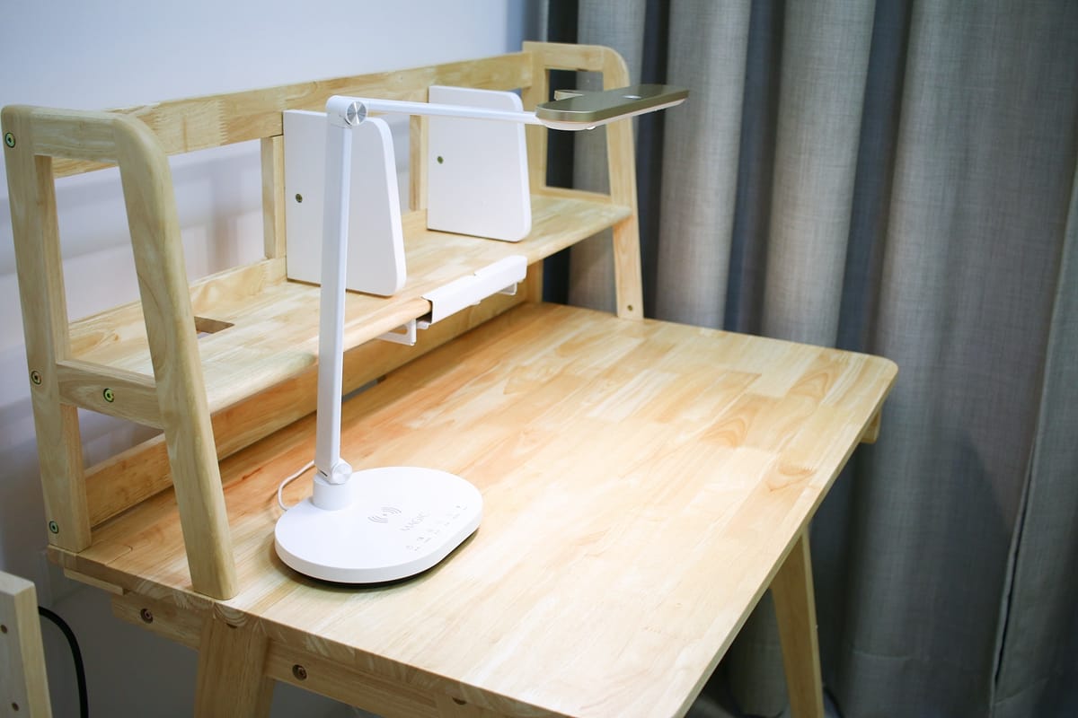 ADATTO成長書桌實拍｜學童椅可調高度設計+原木安全材質