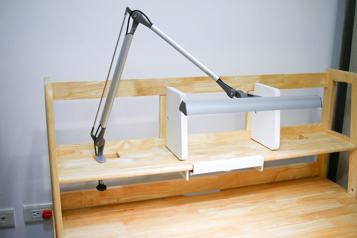 ADATTO成長書桌實拍｜學童椅可調高度設計+原木安全材質