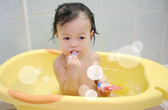 CAGA牙佳 天然無氟嬰幼兒牙膏(6個月以上寶寶就能使用)