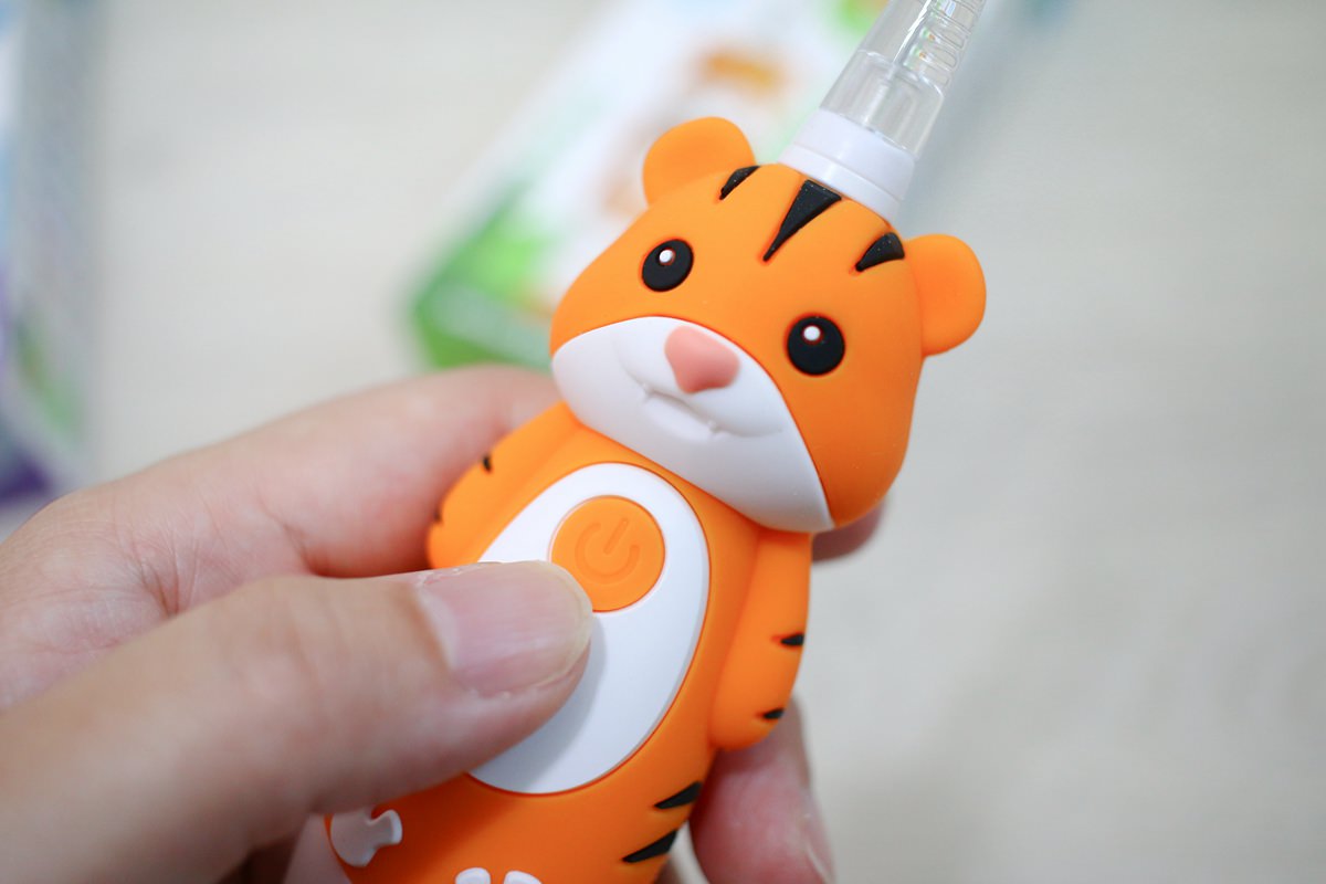 BRUSH BABY電動牙刷、木糖醇牙膏 可愛的動物造型，讓孩子開開心心學習自主刷牙