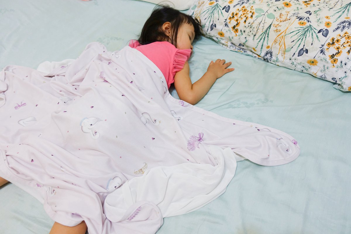 【團購】韓國BEBENUVO 推車涼墊+冰淇淋毯 許給寶寶一個背部不悶熱的夏天 - 第22張圖 【團購】韓國BEBENUVO 推車涼墊+冰淇淋毯 許給寶寶一個背部不悶熱的夏天