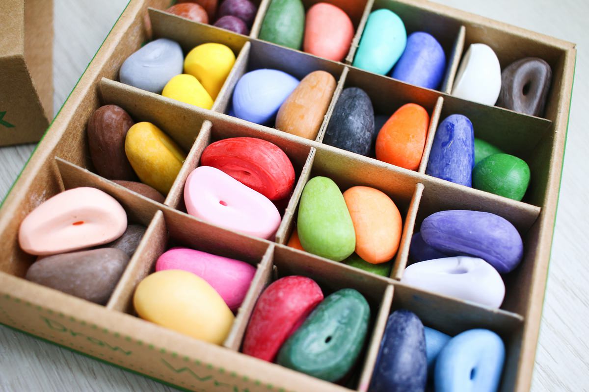 【團購】酷蠟石大豆蠟筆(和著色繪本)Crayon Rocks  色彩豐富、三點握姿輕鬆運筆