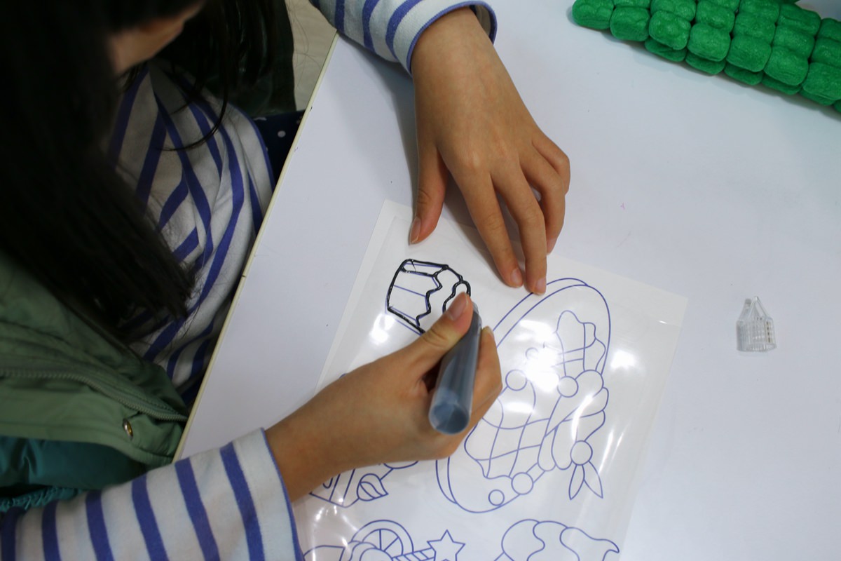 【團購】韓國Donerland 玉米黏土和彩繪玻璃~ 孩子停不下來的手作遊戲