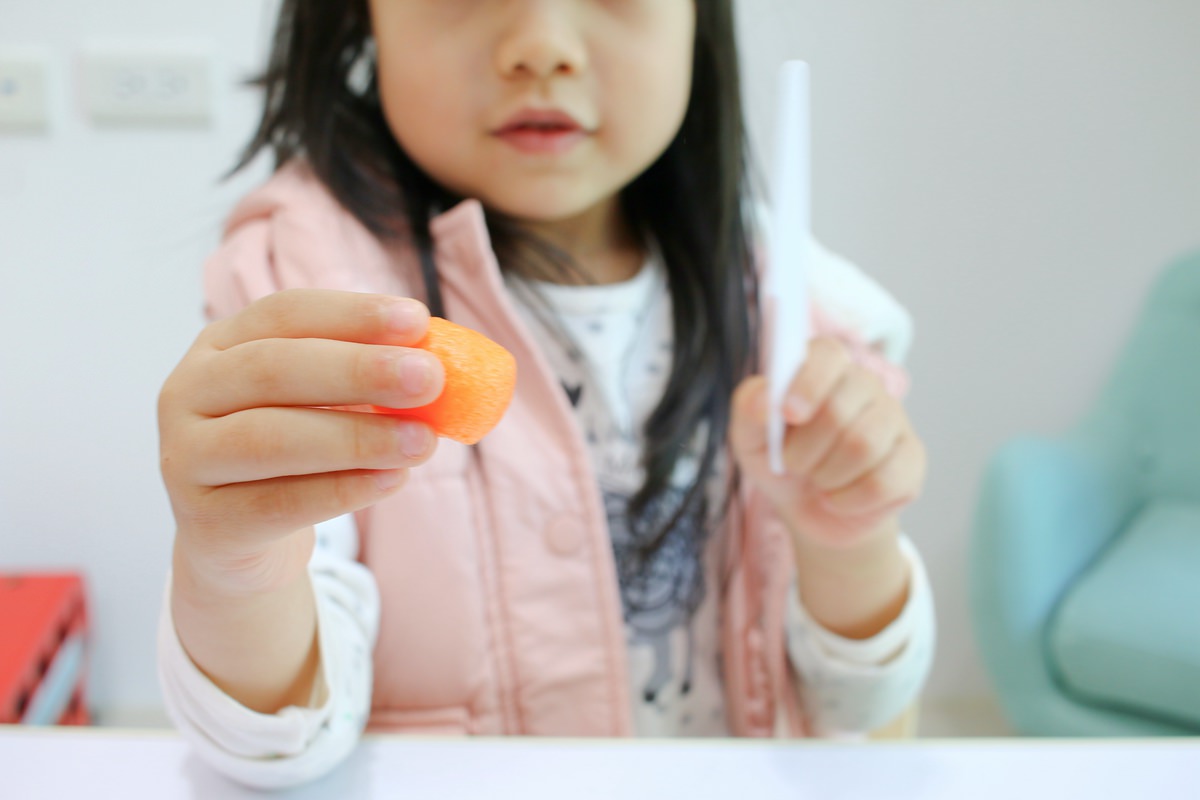 【團購】韓國Donerland 玉米黏土和彩繪玻璃~ 孩子停不下來的手作遊戲