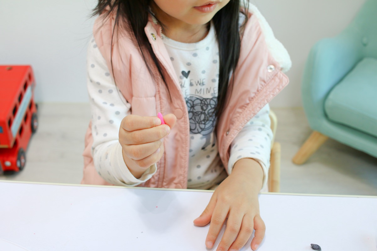 【團購】韓國Donerland 玉米黏土和彩繪玻璃~ 孩子停不下來的手作遊戲