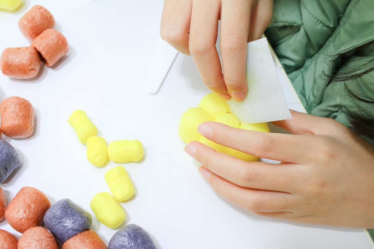 【團購】韓國Donerland 玉米黏土和彩繪玻璃~ 孩子停不下來的手作遊戲