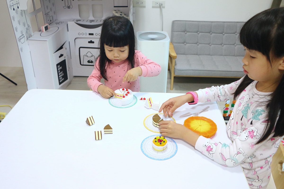 【12/26團購中】愛兒館第一張桌子、ADATTO學童椅、旋轉書櫃–從小陪伴孩子到大 - 第17張圖 EYEUP桌遊124