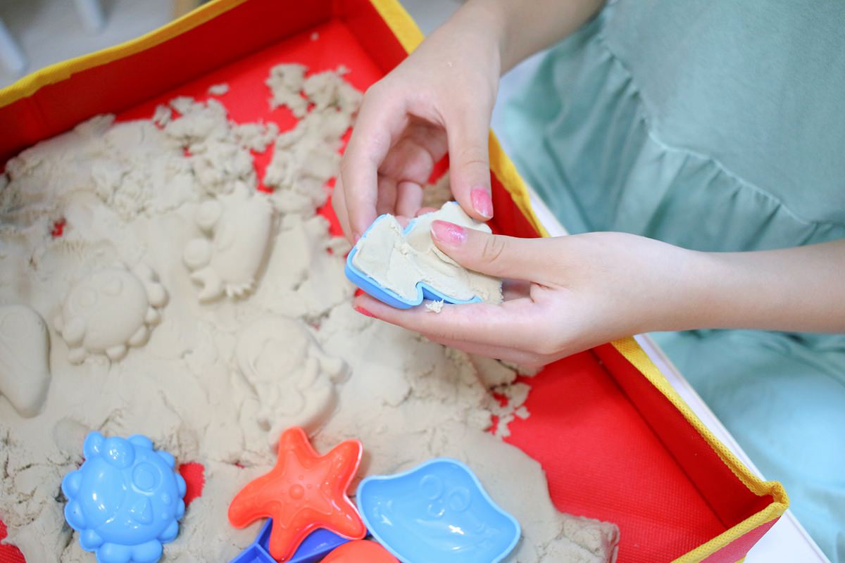 Flower monaco星空沙、黏土畫 讓孩子玩到欲罷不能的黏土遊戲