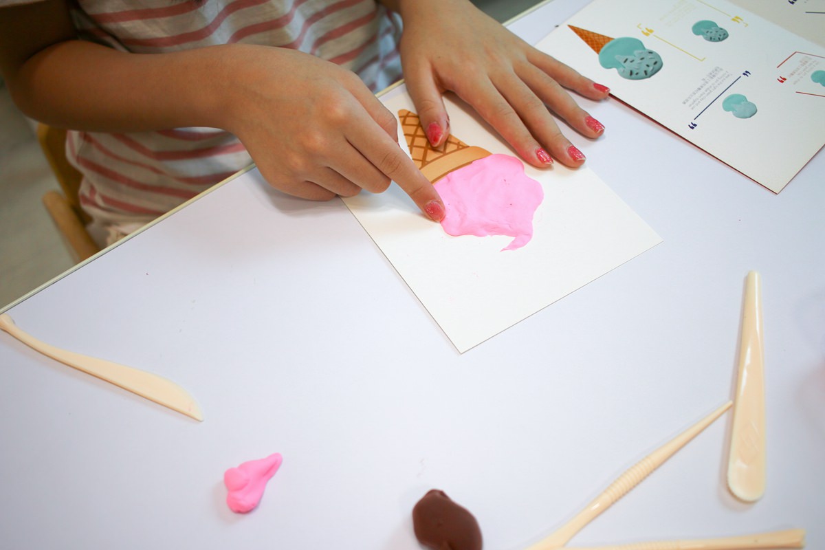 Flower monaco星空沙、黏土畫 讓孩子玩到欲罷不能的黏土遊戲