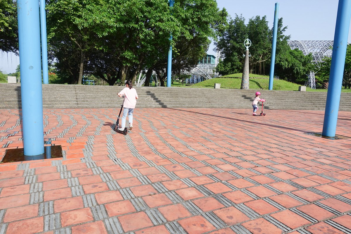 【團購】GLOBBER 滑板車  大人小孩都有專屬的滑板車! 適合全家人的休閒運動~