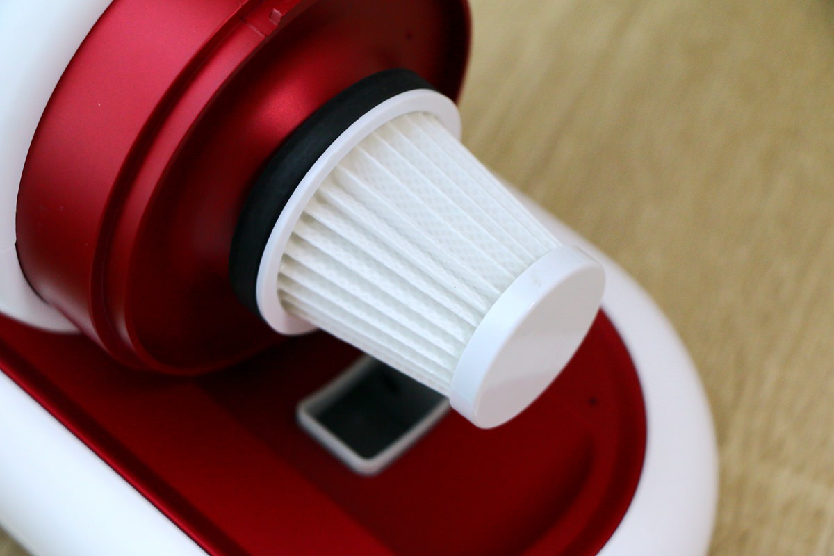 Giaretti義大利 紅膠囊除蟎機 +紫外線殺菌功能、1.4kg輕鬆好拿