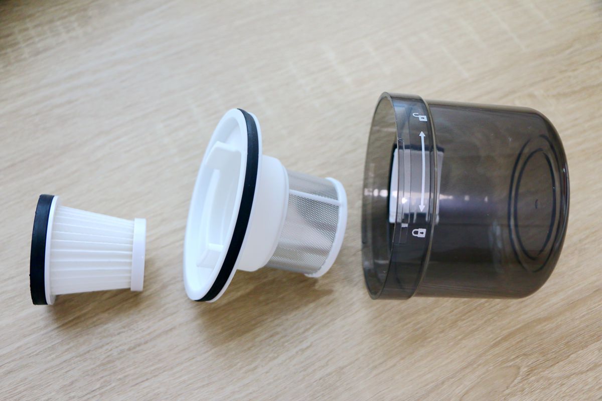 Giaretti義大利 紅膠囊除蟎機 +紫外線殺菌功能、1.4kg輕鬆好拿