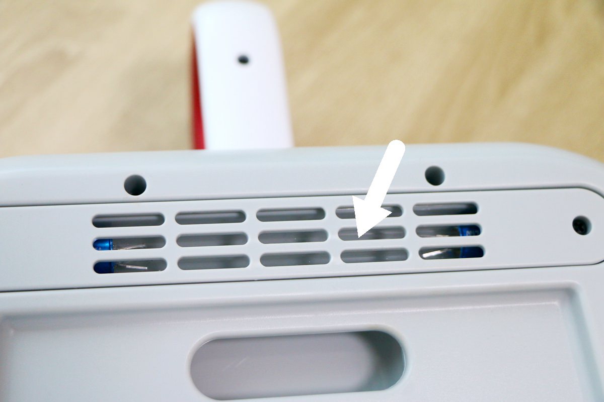 Giaretti義大利 紅膠囊除蟎機 +紫外線殺菌功能、1.4kg輕鬆好拿