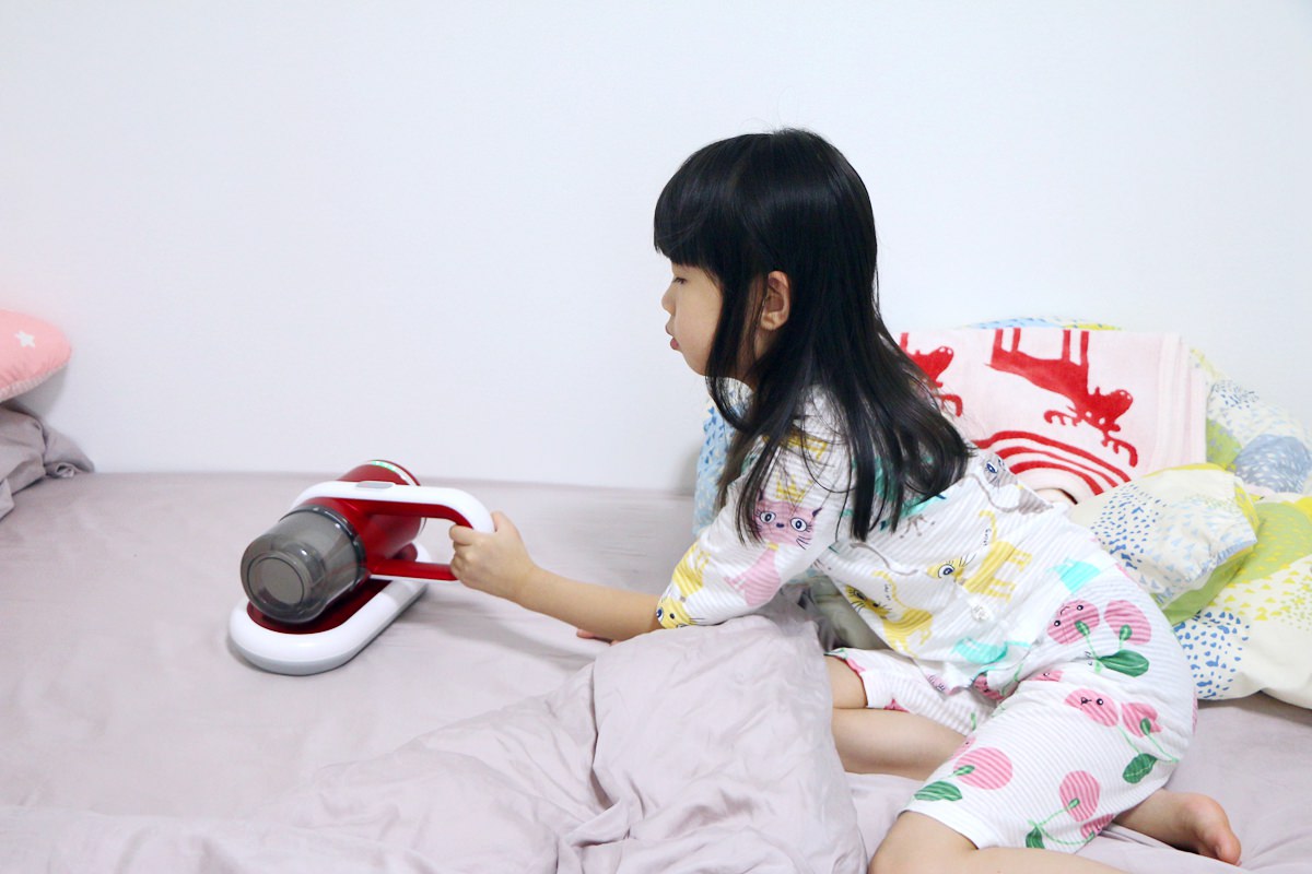 Giaretti義大利 紅膠囊除蟎機 +紫外線殺菌功能、1.4kg輕鬆好拿