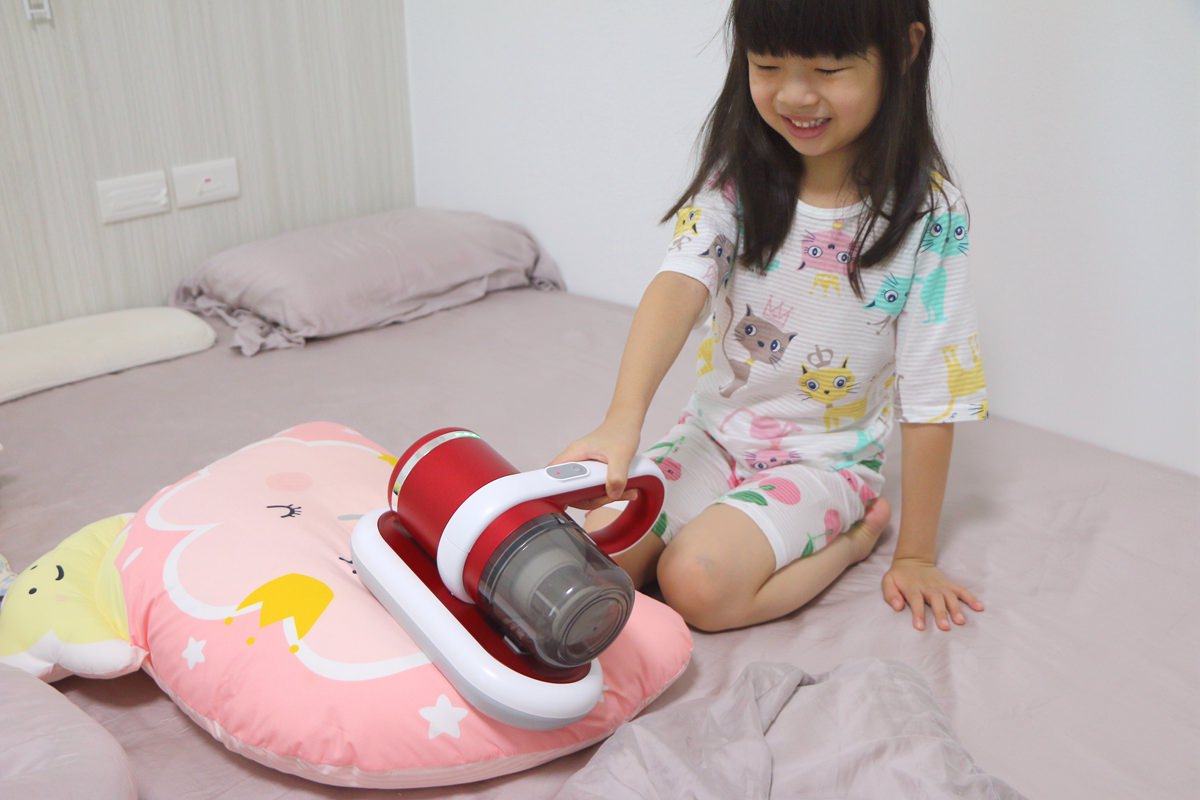 Giaretti義大利 紅膠囊除蟎機 +紫外線殺菌功能、1.4kg輕鬆好拿