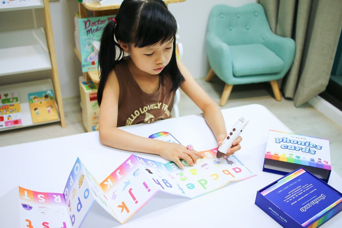 英語自然發音|遊戲字卡 學習英文的重要基本功 KidsRead 點讀筆推薦