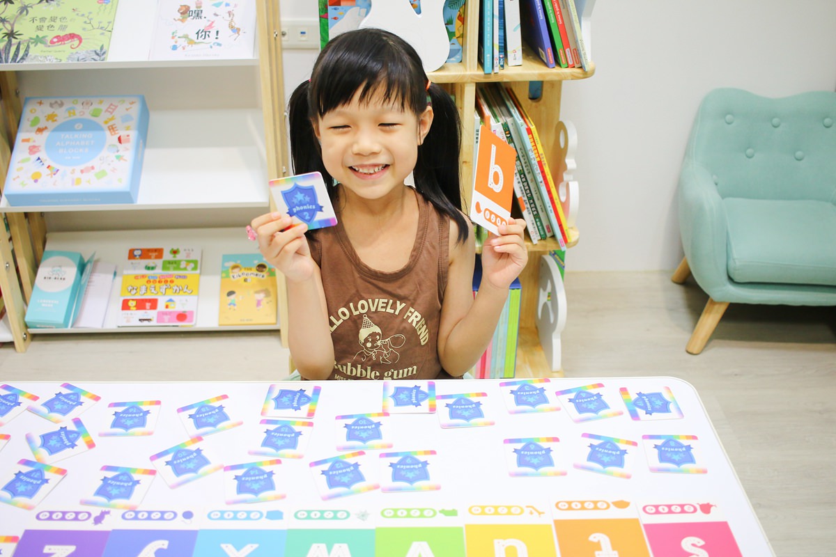 英語自然發音|遊戲字卡 學習英文的重要基本功 KidsRead 點讀筆推薦