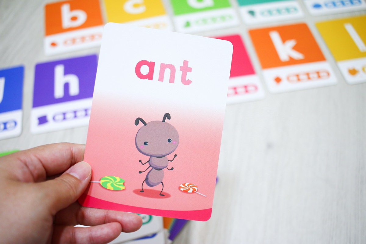 英語自然發音|遊戲字卡 學習英文的重要基本功 KidsRead 點讀筆推薦