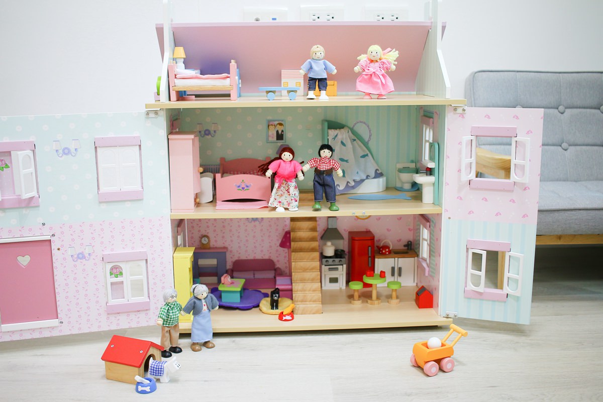 【娃娃屋推薦+團購】LE TOY VAN夢幻娃娃屋,超美~~滿足每個女孩兒的扮演夢、公主夢 - 第114張圖 【娃娃屋推薦+團購】LE TOY VAN夢幻娃娃屋,超美~~滿足每個女孩兒的扮演夢、公主夢